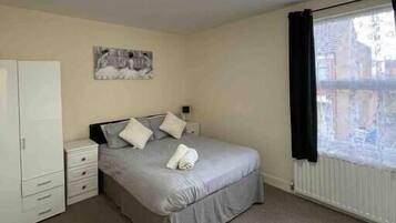 4 bedrooms, free WiFi