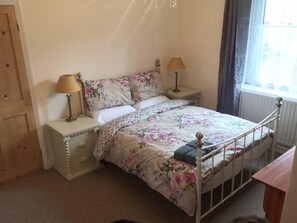 4 bedrooms, free WiFi