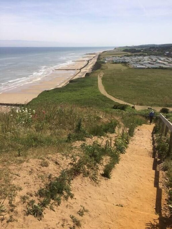 Beach - The White House - Sheringham (Norfolk)