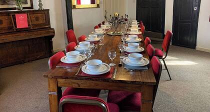 Beautiful Large Farm House Weldon