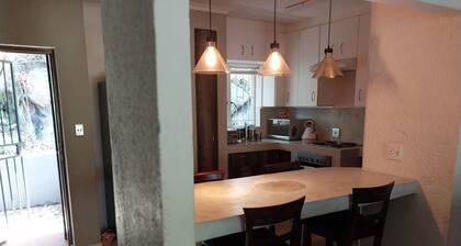 Tranquil space, near shopping complex and Mediclinic