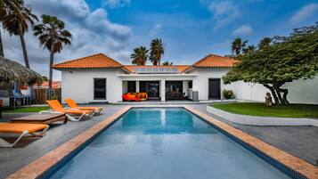 Alberca al aire libre