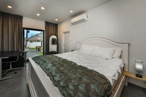 5 bedrooms, desk, free WiFi, bed sheets