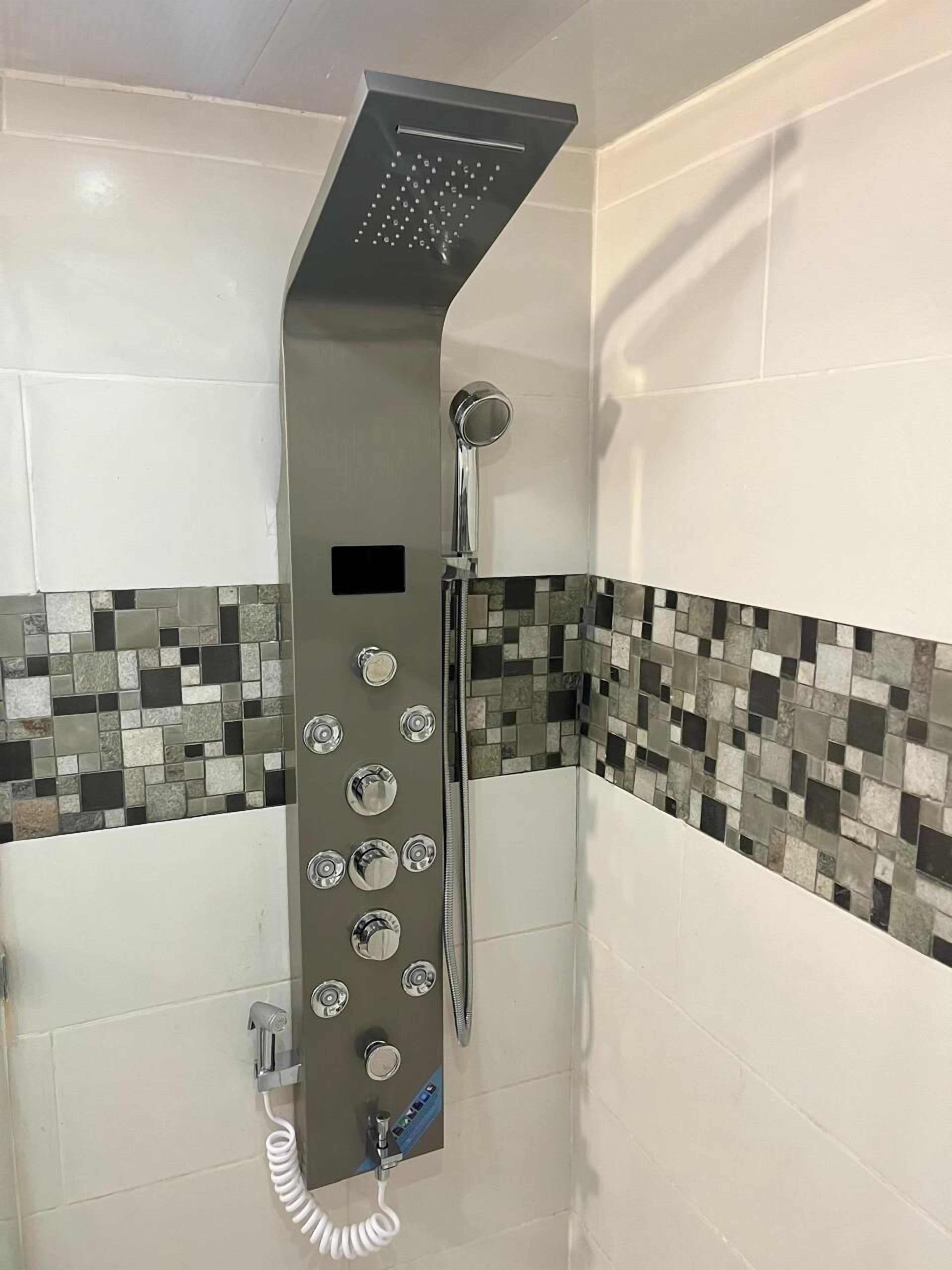 Bruser, håndklæder, S æbe, Toiletpapir