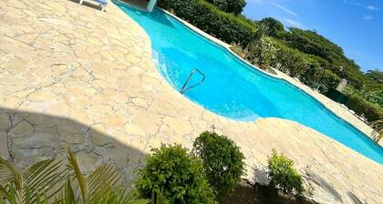 Taj Mahal in Paradise~