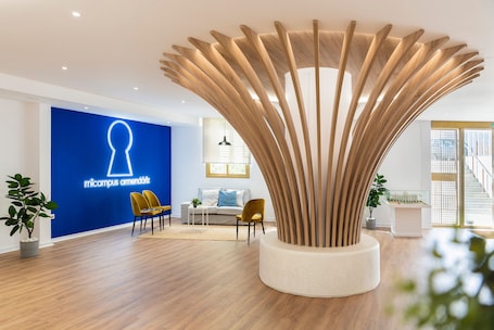 Reception. Micampus Armendáriz - Students Residence