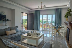 TV, peis og stereoanlegg