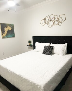 2 sovrum, strykjärn/strykbräda, wi-fi och sängkläder