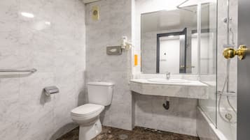 Standard Single Room | Bathroom