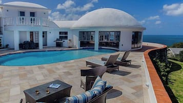 Piscina externa