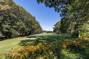 Property grounds - Pool Villas- 2 bedrooms, 2 baths, sleeps 4, heated pool, gas fireplace, grill (Mashpee)