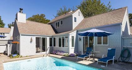 Pool Villas- 2 bedrooms, 2 baths, sleeps 4, heated pool, gas fireplace, grill