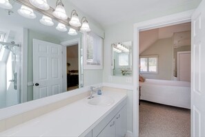 Shower, hair dryer, towels - Pool Villas- 2 bedrooms, 2 baths, sleeps 4, heated pool, gas fireplace, grill (Mashpee)