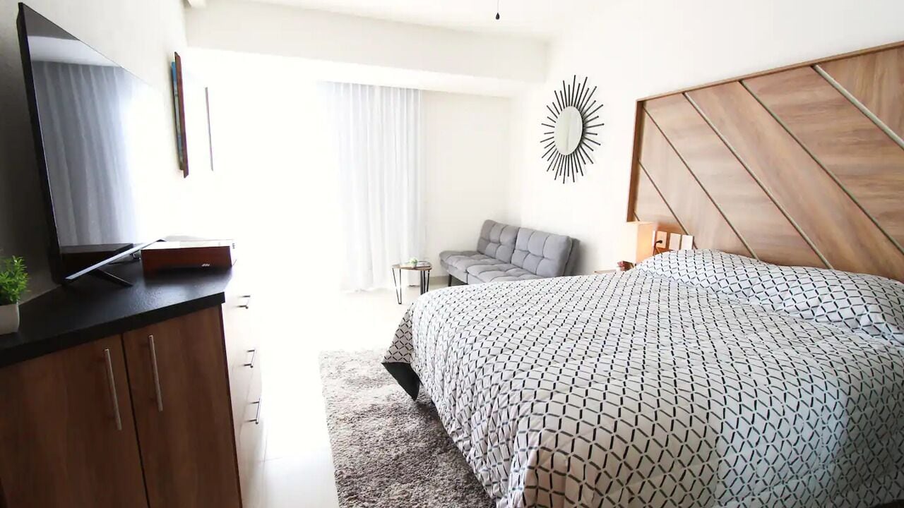 1 bedroom, in-room safe, iron/ironing board, free WiFi