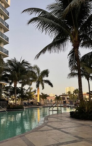 Outdoor pool, a heated pool