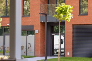 Exterior - Apartment Fabryczna Cracow by Renters (Kraków)