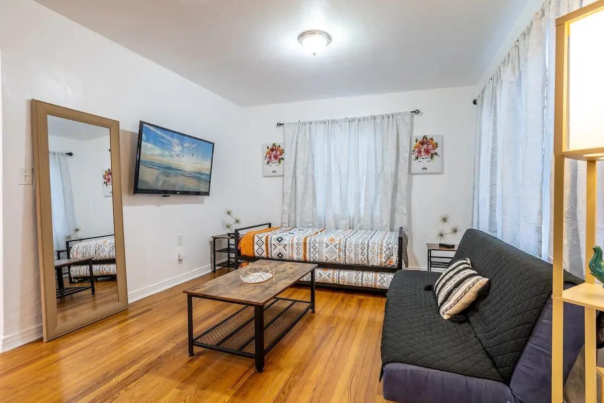 Stunning Home by DT Orlando  Pet Friendly