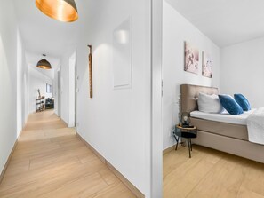2 bedrooms, iron/ironing board, free WiFi