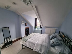 3 bedrooms, WiFi - Cosy Three Bedroom House Near Edgbaston Reservoir (Birmingham)