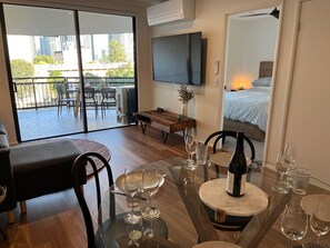 1 bedroom, free WiFi - Stunning One Bedroom Unit in the Heart of Kangaroo Point (Kangaroo Point)