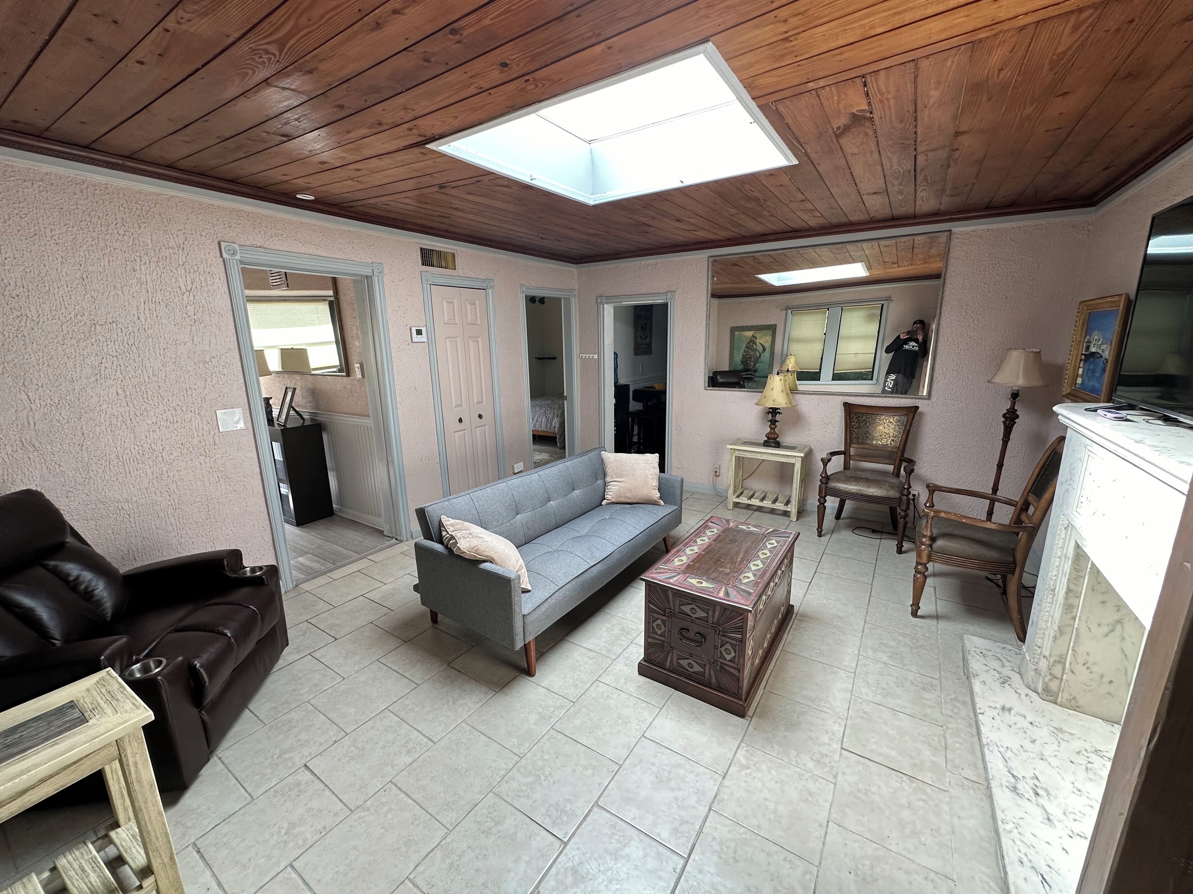Historic Home  by the Beach, shops, Delray.