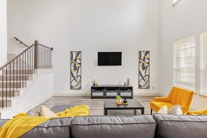 Smart TV y monitor de computadora 