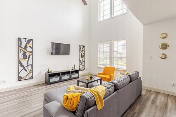 Smart TV y monitor de computadora 