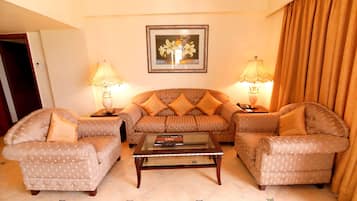 Suite, 1 King Bed