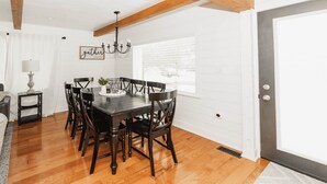 Dining - DMR Ranch House | 3-Levels | Max Capacity 12 (Franklin County)