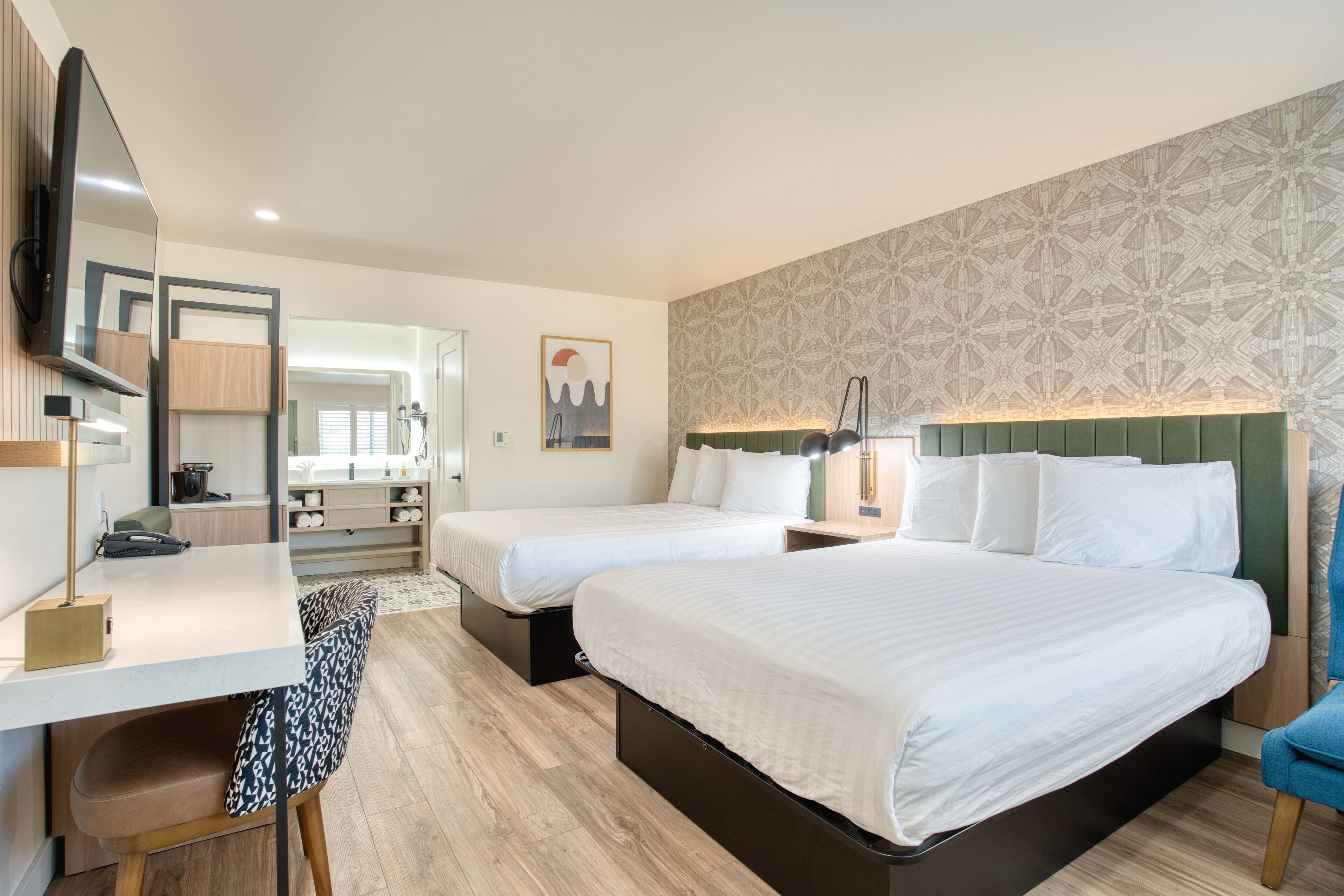 Premium bedding, down duvets, pillow-top beds, desk