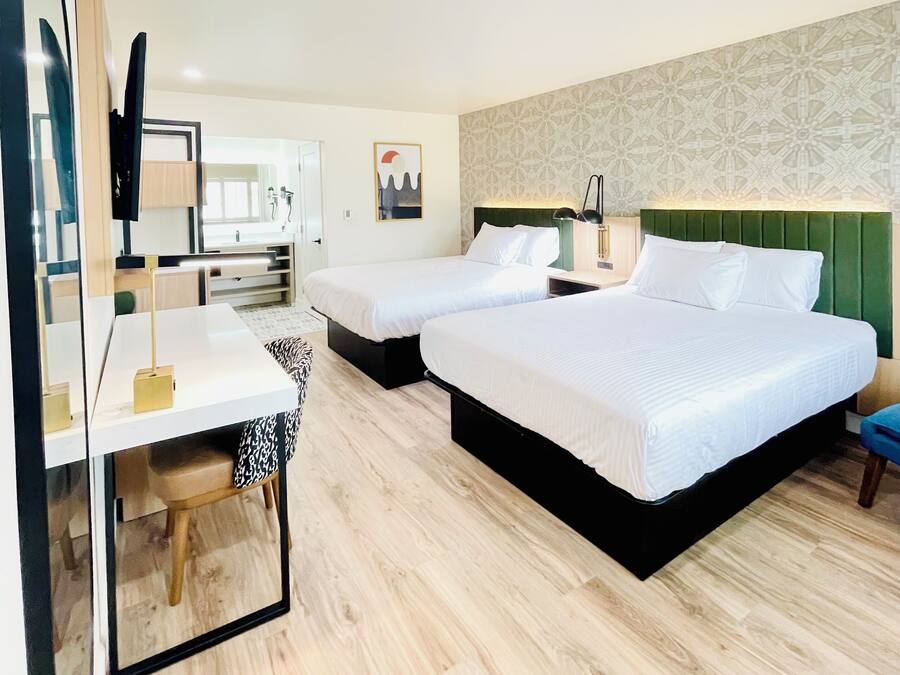 Roupas de cama premium, edredons de pluma, camas com colchões pillow-top