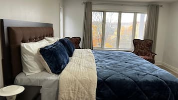 7 bedrooms, free WiFi, bed sheets