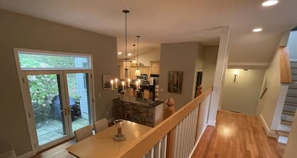 Quechee - Four Season Resort Townhome and access to The Quechee Club