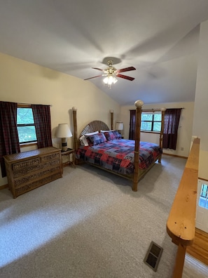 4 bedrooms, WiFi, bed sheets