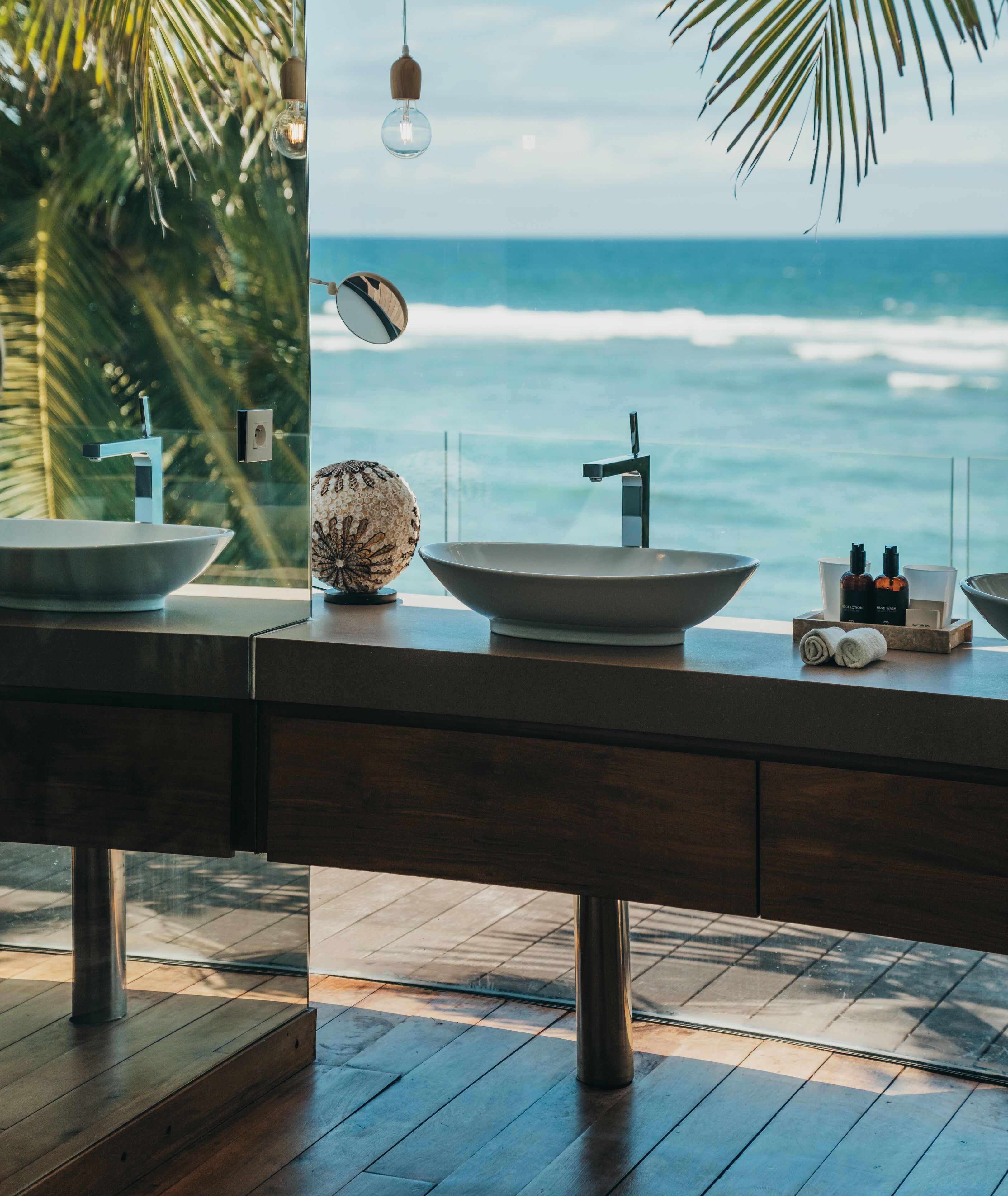 Exclusive Villa | Bathroom sink