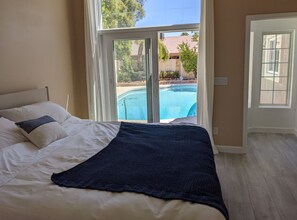 5 slaapkamers, een bureau, reisbedje, gratis wifi