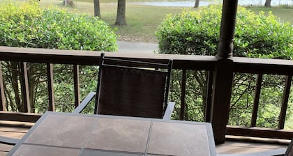 5-Bedroom house on Current River