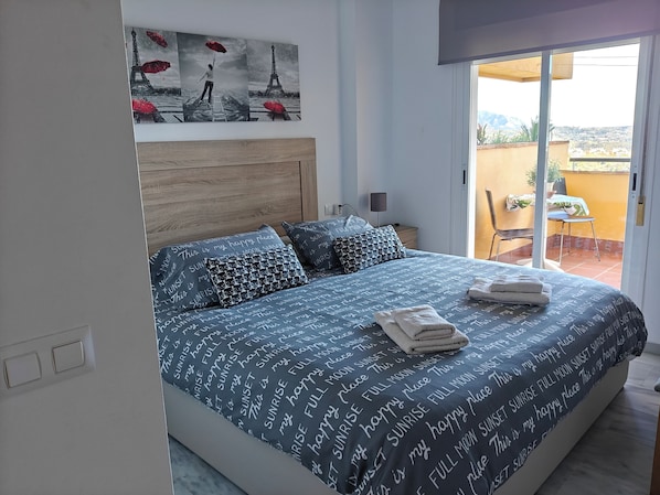 3 Schlafzimmer, kostenloses WLAN, Bettwäsche, Rollstuhlgeeignet