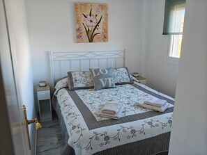 3 chambres, Wi-Fi gratuit, draps fournis
