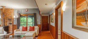 Tranquil 4 Bedroom Cottage in Olinda