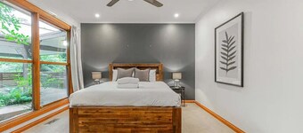 Tranquil 4 Bedroom Cottage in Olinda
