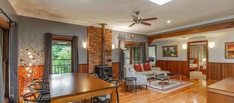 Tranquil 4 Bedroom Cottage in Olinda