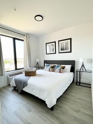 1 bedroom, iron/ironing board, free WiFi, bed sheets - Modern 1 Bdrm King-mins to NYC,EWR,PRU,NJPAC, Dwntwn Newark, MetLife (Elizabeth)