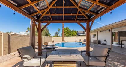 4b Tempe Beautiful backyard pool & firepit
