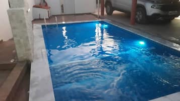 Utomhuspool