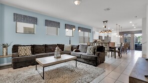 TV, DVD player, ping pong - New Listing! Solterra Resort, 7mi to Disney & 17mi to Universal - GRH506896 (Davenport)