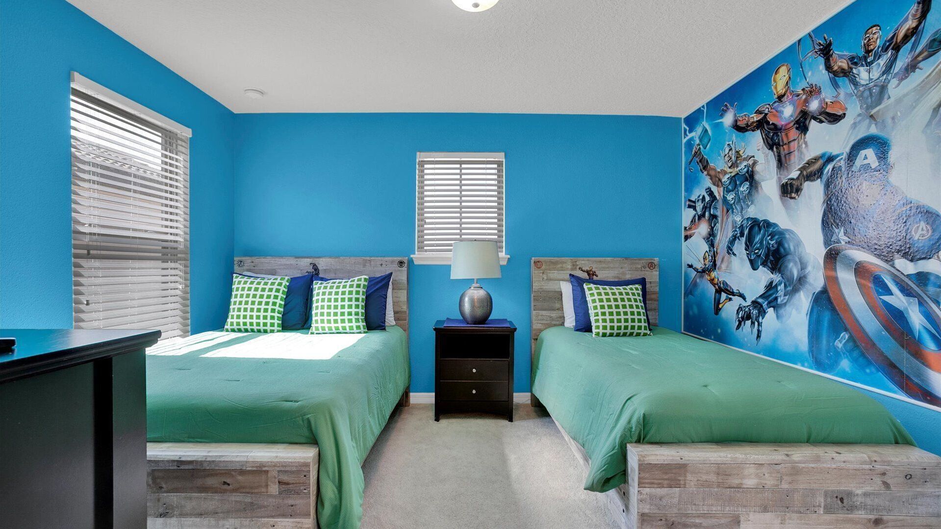 5 bedrooms, desk, iron/ironing board, WiFi (free)