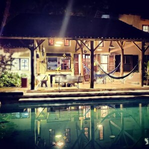 Fachada da propriedade