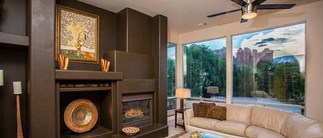 Televisión y bocina smart