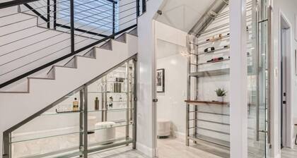 Central San Antonio High End Home Near Riverwalk + Downtown / 5BR / Pool